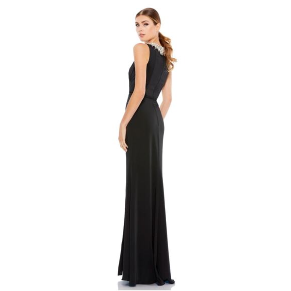 Mac Duggal Sleeveless Rhinestone Collar Column Gown - Size 4 - NWT - Picture 1 of 6